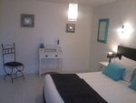 Chambre "Magnolia" de 2 personnes De 78 &euro; � 88 &euro;. 
Les petits d�jeuners sont inclus dans le prix.Cette chambre est accessible aux PMR.