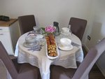 Le petit d�jeuner est inclus dans le prix des chambres. A partir de 7h30 en semaine et 8h30 le weekend, nous vous servons un petit d�jeuner copieux.